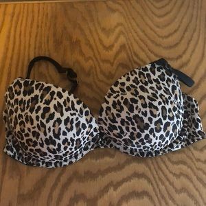 Victoria’s Secret bra 36D